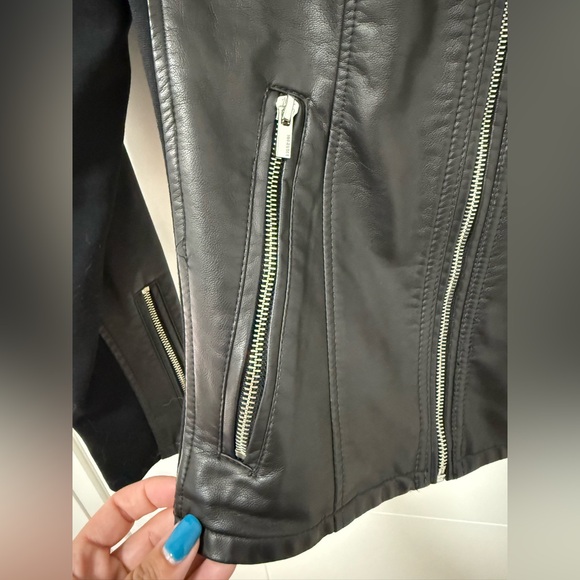 Black faux Leather Moto Jacket with Silver Hardware - Picture 4 of 14